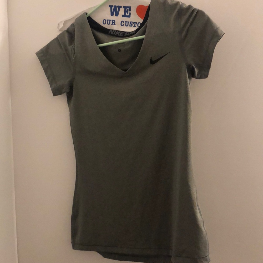 nike tee grey